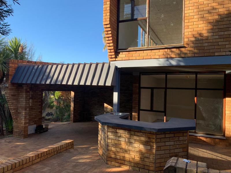 5 Bedroom Property for Sale in Wilkoppies North West